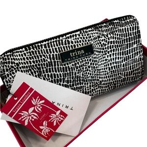 NWT Trina Turk Large Zip Around Wallet In Crocodile Print